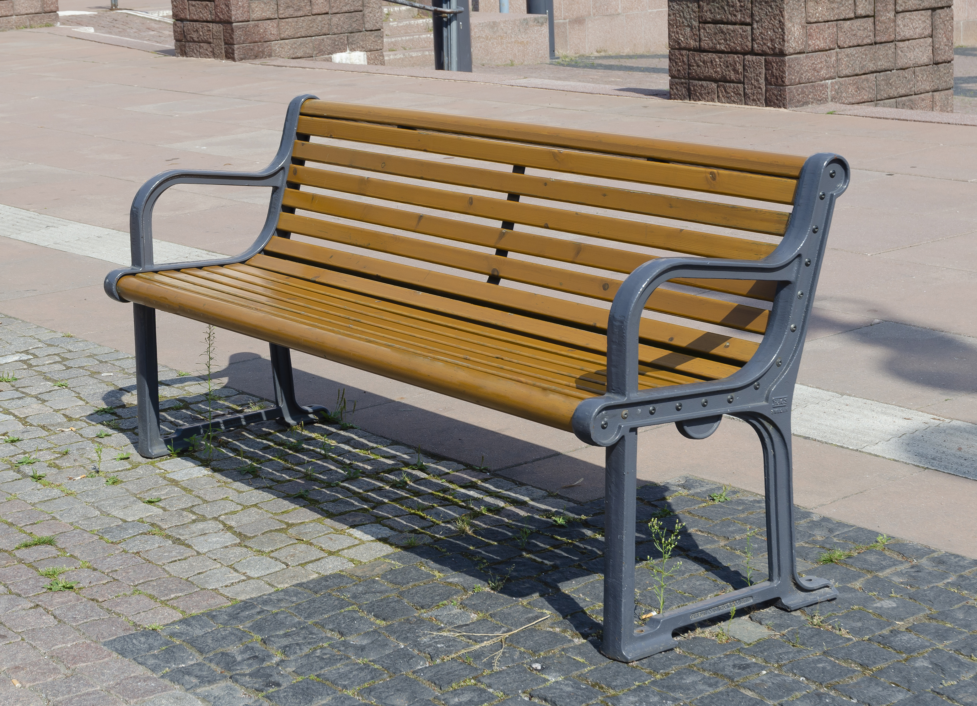 Park Bench Gripsholm 